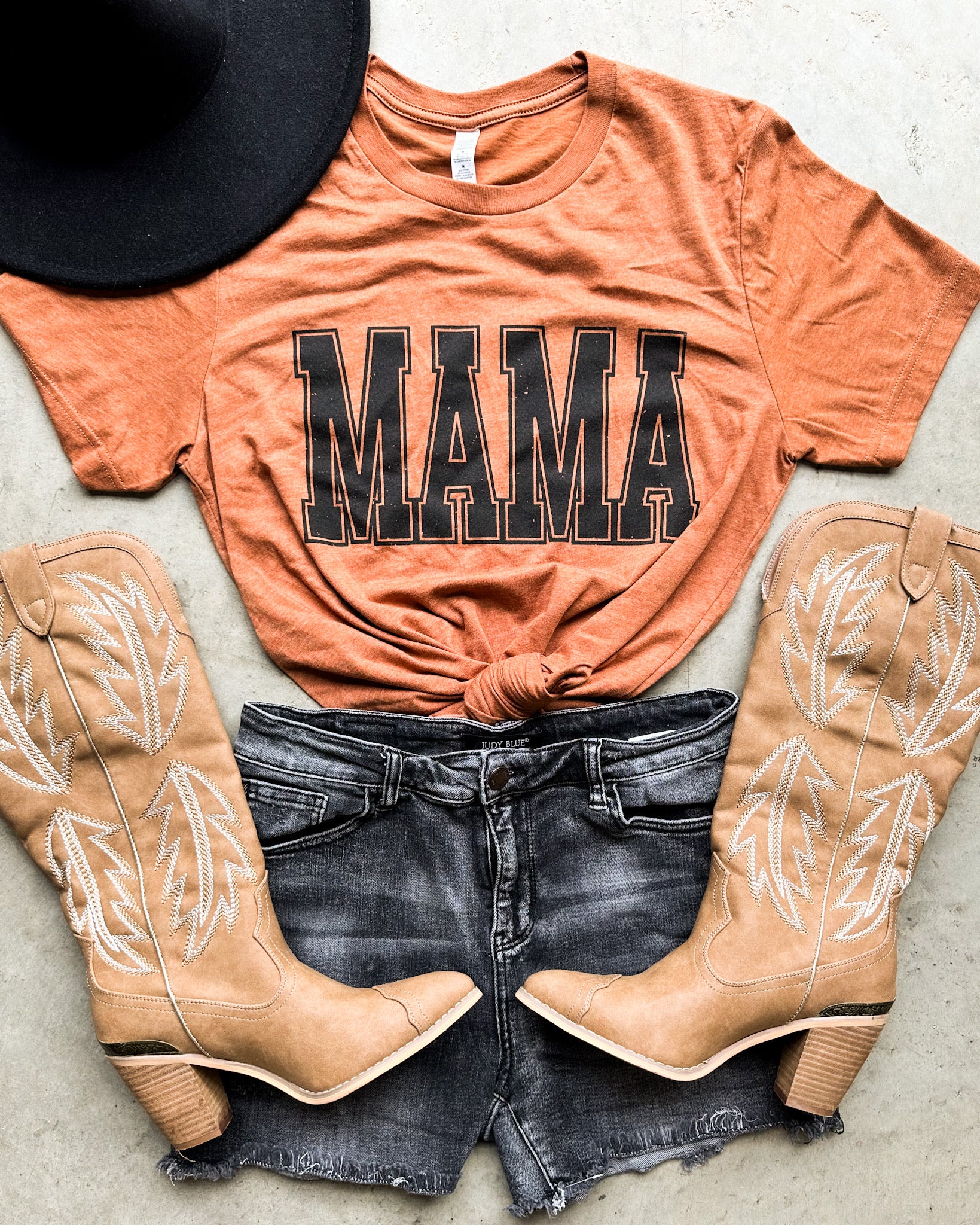 Mama Rust Tee