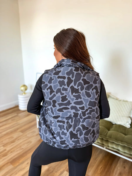 Blackout Duck Camo Puffer Vest