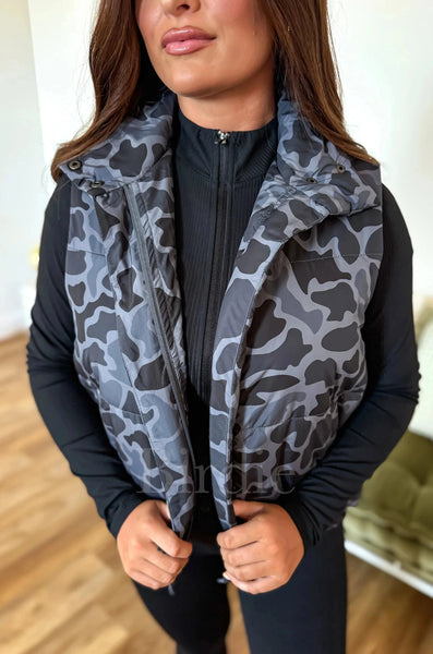 Blackout Duck Camo Puffer Vest
