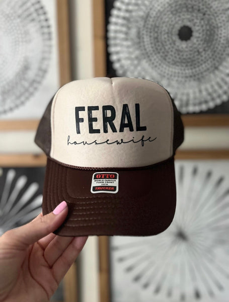 Feral Housewife Hat - Mocha