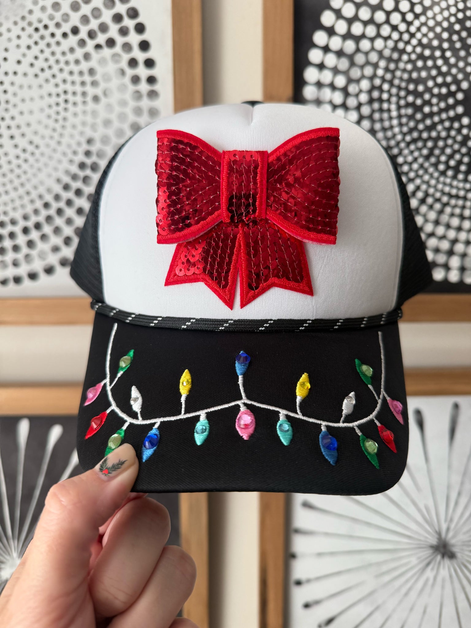 Gift Bow Trucker
