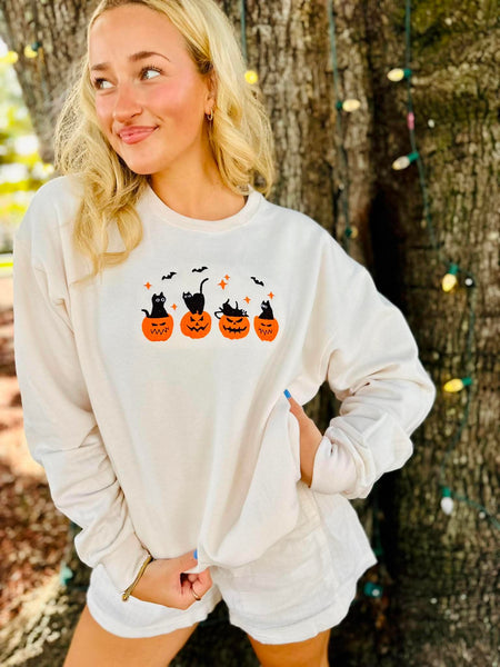 Black Cats In Pumpkins HW62 Embroidery Top